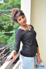 Tejaswi Madivada at Kerintha Movie Success Meet